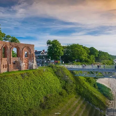 Obok Ruin Дом отдыха Тшенсач